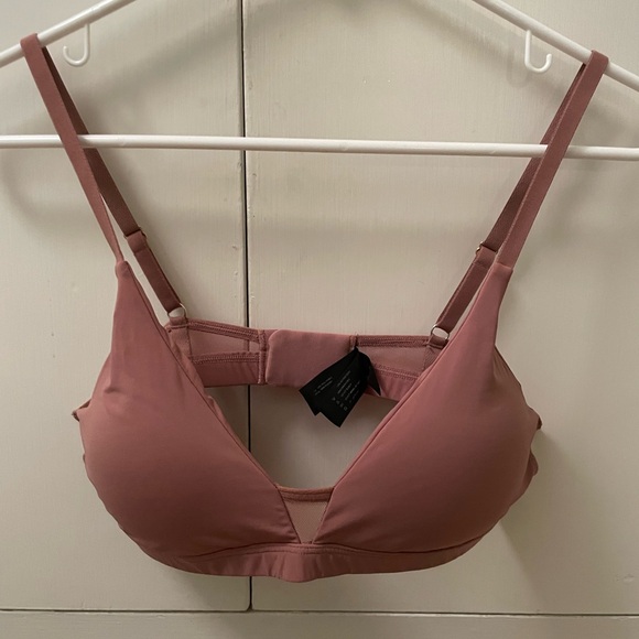 2 Pepper Limitless Wirefree Scoop bra Size M - Picture 9 of 15